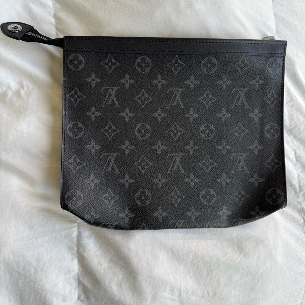 Louis Vuitton Voyage envelope